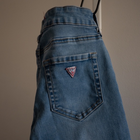 GUESS High Waist Skinny Jeans - Picture 10 of 11